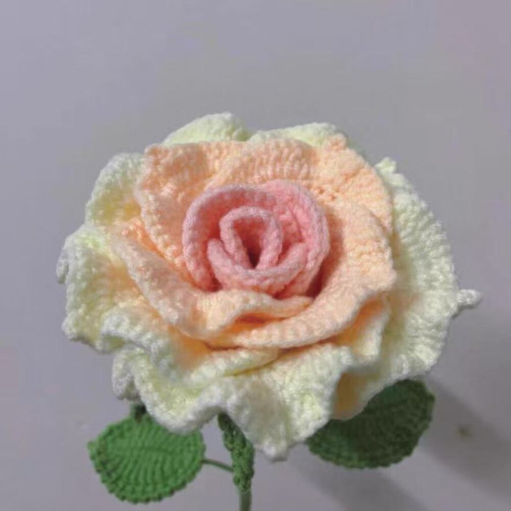 Knitted Gradient Rose - Picture 3 of 3